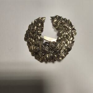 VTG Sylvia Dahl Silver Tone Scarf clip jb
